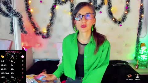 Snapshot of jade_white_ chatting on December 2024 12:49:01 PM jade white online show from December 2024 12:49:01 PM