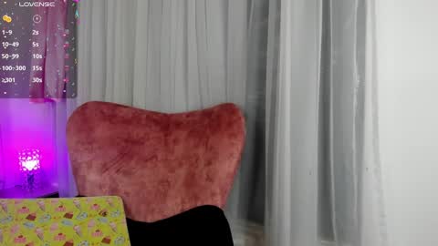 Snapshot of jade_white_ chatting on January 2025 12:45:02 PM jade white online show from January 2025 12:45:02 PM