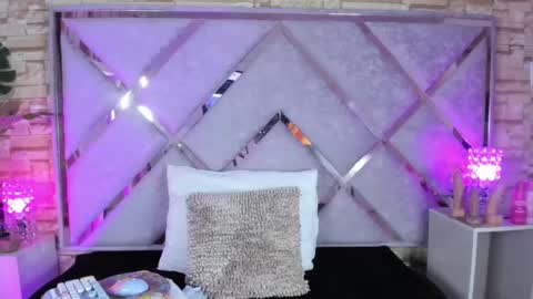 Snapshot of jade_white_ chatting on September 2025 01:55:01 PM jade white online show from September 2025 01:55:01 PM