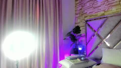 Snapshot of jade_white_ chatting on September 2025 12:51:01 PM jade white online show from September 2025 12:51:01 PM