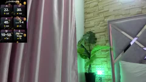 Snapshot of jade_white_ chatting on September 2025 12:40:01 PM jade white online show from September 2025 12:40:01 PM