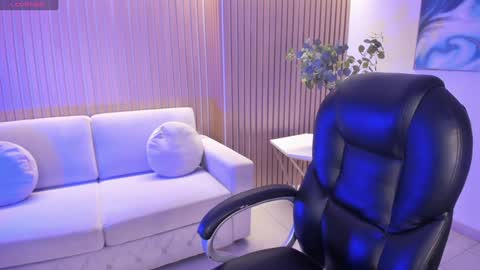 Snapshot of jadeevansx chatting on December 2024 09:09:02 PM JADE EVANS online show from December 2024 09:09:02 PM