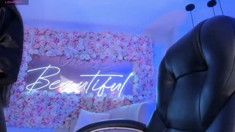 Snapshot of jadeevansx chatting on December 2024 09:08:02 PM JADE EVANS online show from December 2024 09:08:02 PM