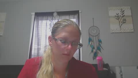 JadeLuv online show from April 2026 04:54:01 PM