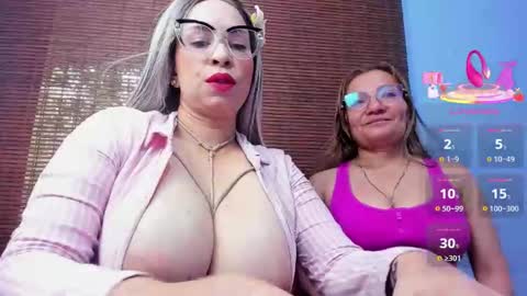 Snapshot of jademooms chatting on October 2025 09:21:02 PM JADEMOOMS online show from October 2025 09:21:02 PM