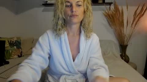 Snapshot of jadore_able82 chatting on July 2026 01:34:01 AM elena online show from July 2026 01:34:01 AM