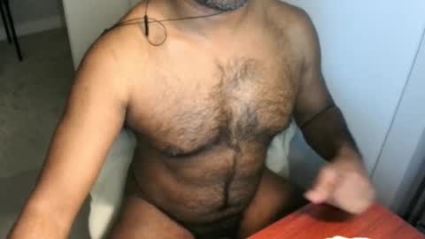 Snapshot of jag60053 chatting on December 2024 01:18:01 AM jag60053 online show from December 2024 01:18:01 AM