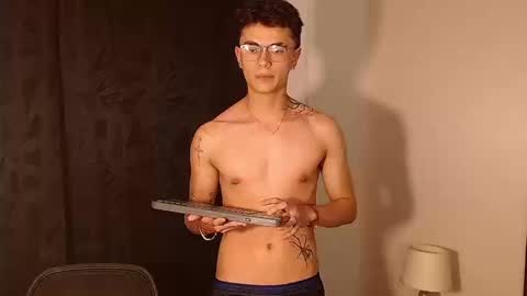 jaico_santos online show from September 2025 10:31:01 PM