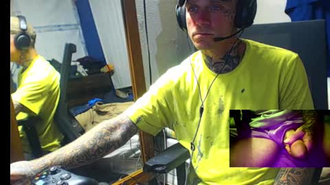 showingitoff online show from September 2025 01:09:02 AM