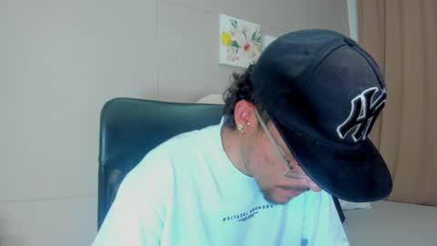 Snapshot of jake_miller__ chatting on May 2026 07:32:01 PM Jake online show from May 2026 07:32:01 PM