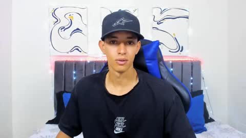 Snapshot of jake_shadow14 chatting on December 2024 07:05:01 PM Hi guys im new 3 online show from December 2024 07:05:01 PM