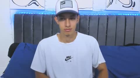 Snapshot of jake_shadow14 chatting on February 2025 10:09:01 PM Hi guys im new 3 online show from February 2025 10:09:01 PM