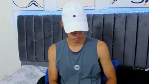 Snapshot of jake_shadow14 chatting on March 2025 08:21:02 PM Hi guys im new 3 online show from March 2025 08:21:02 PM