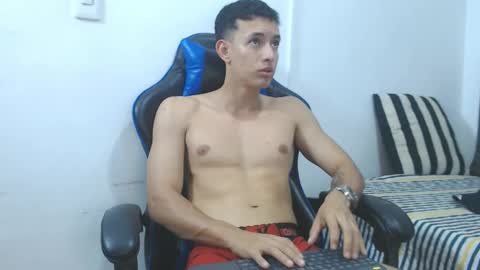 Hi guys im new 3 online show from March 2026 10:58:02 PM