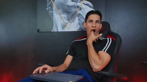 Snapshot of jakemoxley chatting on September 2025 12:42:01 PM JakeMoxley online show from September 2025 12:42:01 PM