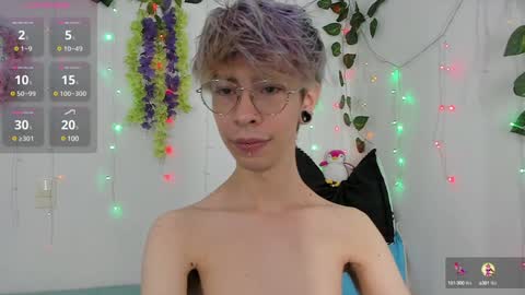 Jakke Independent model online show from December 2024 10:59:02 PM