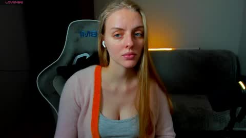 Sofia online show from April 2026 07:36:01 AM