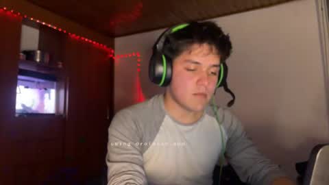 Snapshot of james__taylor21 chatting on February 2025 02:50:01 AM JAMES TAYLOR online show from February 2025 02:50:01 AM