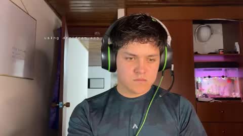 Snapshot of james__taylor21 chatting on October 2025 02:31:01 AM JAMES TAYLOR online show from October 2025 02:31:01 AM