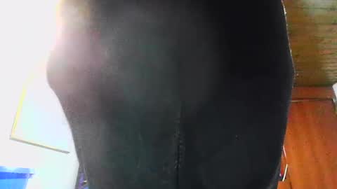 Snapshot of james__taylor21 chatting on October 2025 12:32:01 AM JAMES TAYLOR online show from October 2025 12:32:01 AM