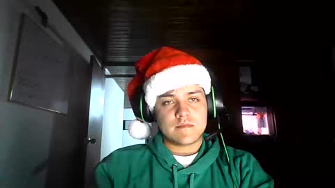 Snapshot of james__taylor21 chatting on November 2025 01:17:02 AM JAMES TAYLOR online show from November 2025 01:17:02 AM