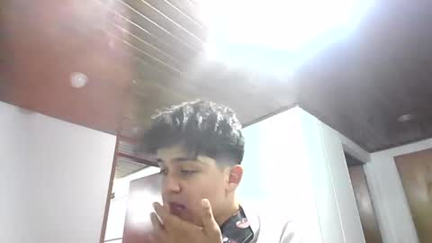 Snapshot of james__taylor21 chatting on November 2025 01:39:02 AM JAMES TAYLOR online show from November 2025 01:39:02 AM