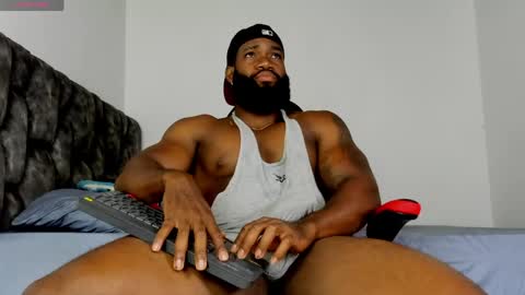 Snapshot of james_bbcmuscle chatting on April 2026 10:56:02 PM James BBC online show from April 2026 10:56:02 PM