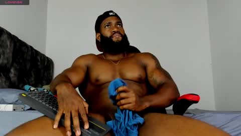 Snapshot of james_bbcmuscle chatting on May 2026 11:56:01 PM James BBC online show from May 2026 11:56:01 PM