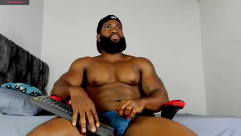 Snapshot of james_bbcmuscle chatting on May 2026 10:43:01 AM James BBC online show from May 2026 10:43:01 AM