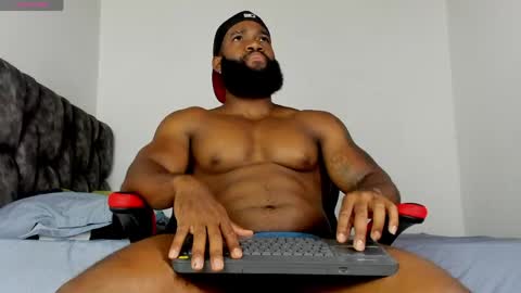 Snapshot of james_bbcmuscle chatting on May 2026 11:56:01 PM James BBC online show from May 2026 11:56:01 PM