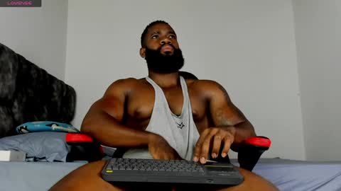 Snapshot of james_bbcmuscle chatting on June 2026 12:18:01 PM James BBC online show from June 2026 12:18:01 PM
