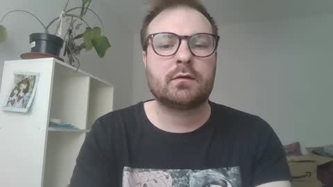 Snapshot of james_heron chatting on March 2025 09:25:02 AM James Heron online show from March 2025 09:25:02 AM