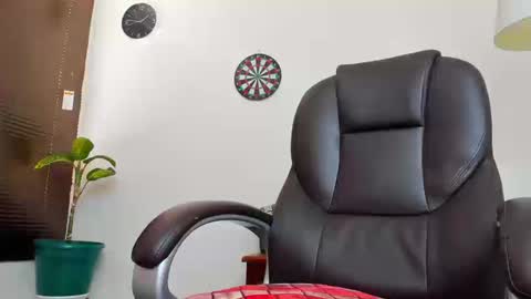 Snapshot of james_thick1 chatting on September 2025 04:32:02 PM James online show from September 2025 04:32:02 PM