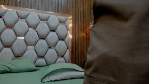 James Walsh online show from February 2026 07:34:01 PM