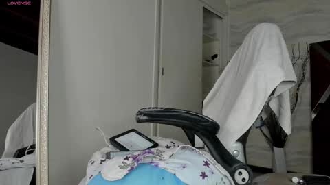 jamesdekker online show from September 2025 08:29:01 AM