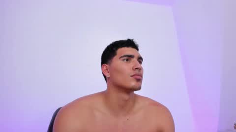 Snapshot of jamesgraay chatting on January 2025 10:23:02 AM James Gray online show from January 2025 10:23:02 AM