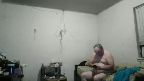 Snapshot of jameshardon5 chatting on October 2025 03:50:01 AM Hey online show from October 2025 03:50:01 AM