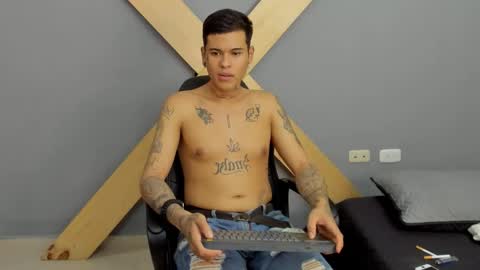 Jamesinked  online show from December 2024 08:18:02 PM