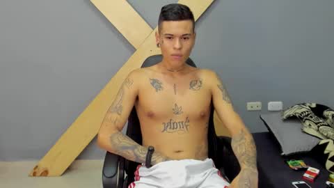 Jamesinked  online show from December 2024 04:04:01 PM