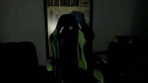 Jamesinked  online show from February 2025 10:09:02 PM