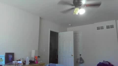 Snapshot of jamesjewels chatting on March 2025 06:08:02 PM jamesjewels online show from March 2025 06:08:02 PM