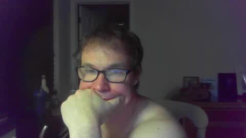 Snapshot of jamesjewels chatting on October 2025 04:26:01 AM jamesjewels online show from October 2025 04:26:01 AM