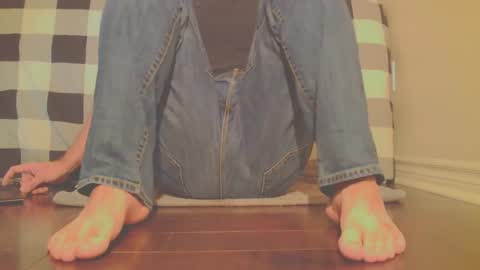 Snapshot of jamesknight57 chatting on November 2025 12:16:02 AM James online show from November 2025 12:16:02 AM