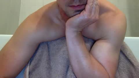 jamesnewtron online show from October 2025 02:45:02 AM