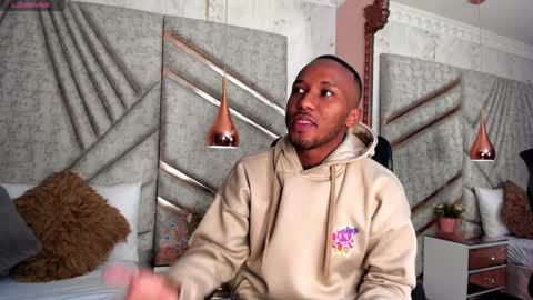 Snapshot of jamesparck chatting on January 2025 11:48:01 AM James online show from January 2025 11:48:01 AM