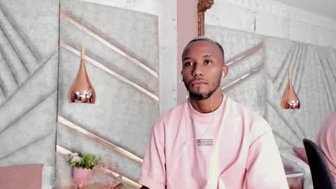 Snapshot of jamesparck chatting on February 2025 12:09:02 PM James online show from February 2025 12:09:02 PM