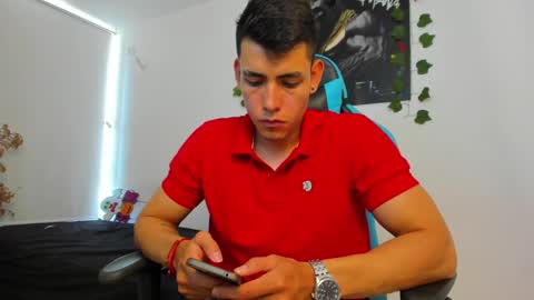 Jamess hott online show from December 2024 02:49:02 PM