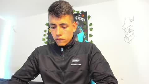 Jamess hott online show from January 2025 07:17:01 PM