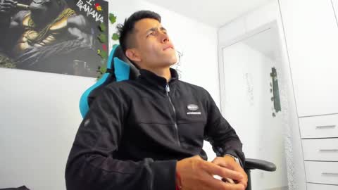 Jamess hott online show from January 2025 01:13:01 PM