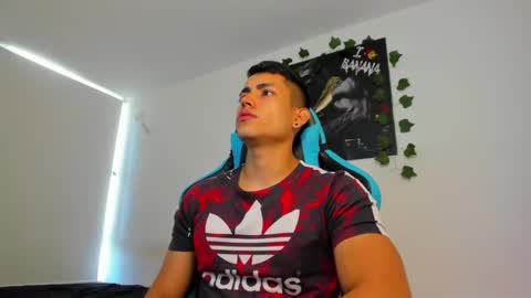 Jamess hott online show from January 2025 01:22:01 PM